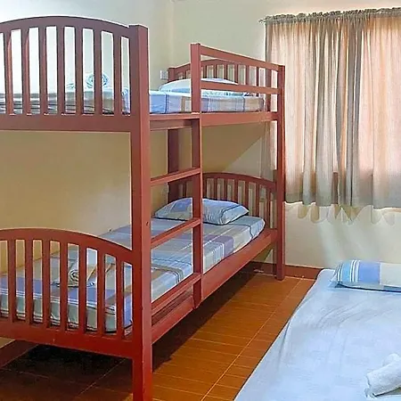 Reddoorz At La Briana Guest House Santa Fe, Bantayan Cebu